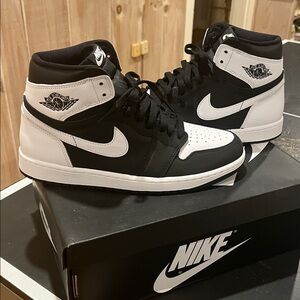 Nike Jordan One Retro High-Tops 10.5